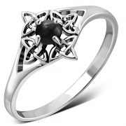 Delicate Black Onyx Celtic Knot Silver Ring, r582